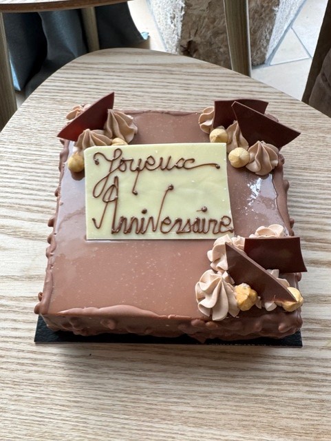 Gâteau d'anniversaire sur mesure